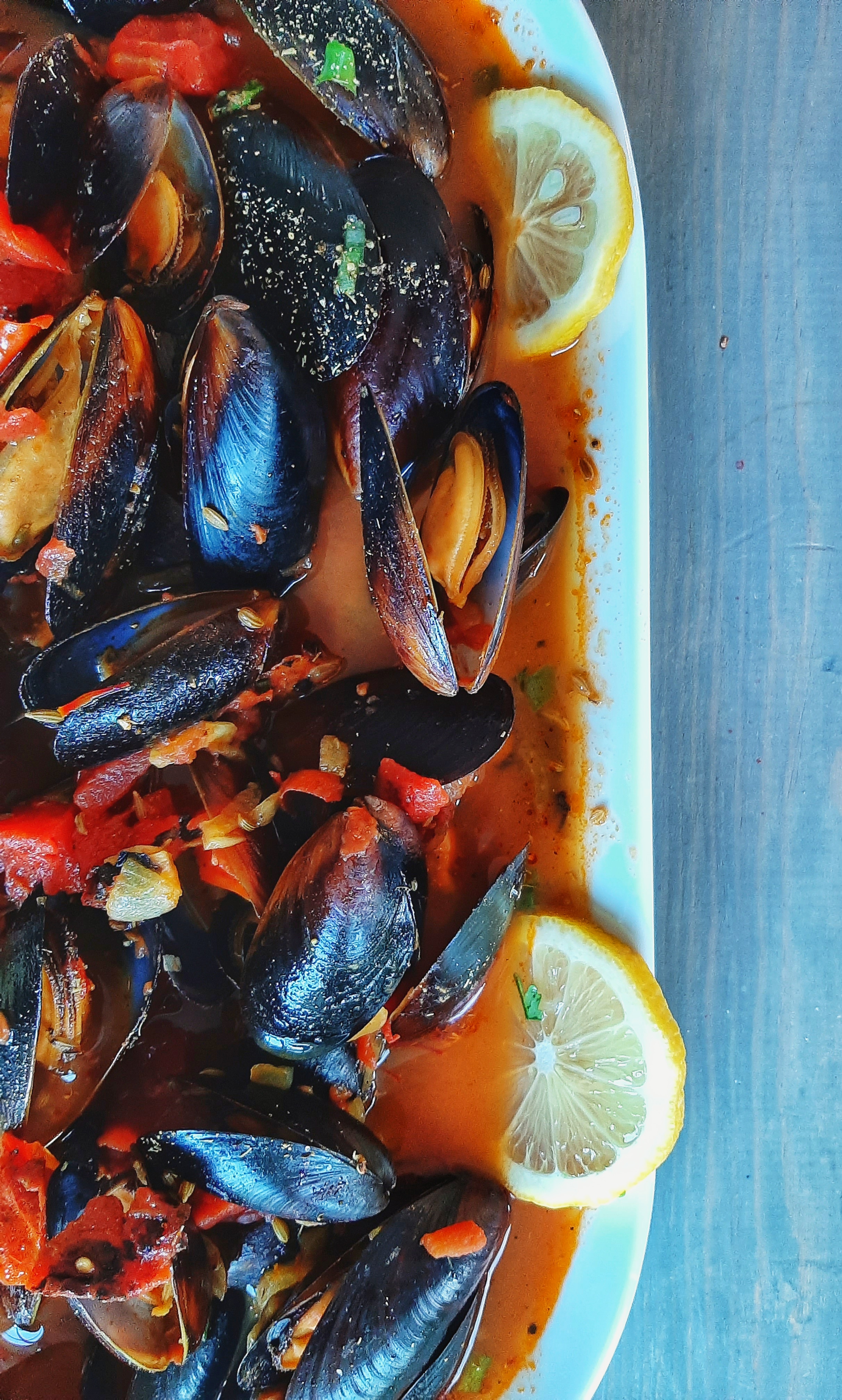 Mussels in Tomato Broth with Saffron and Fennel – THE PERFECTLY ...